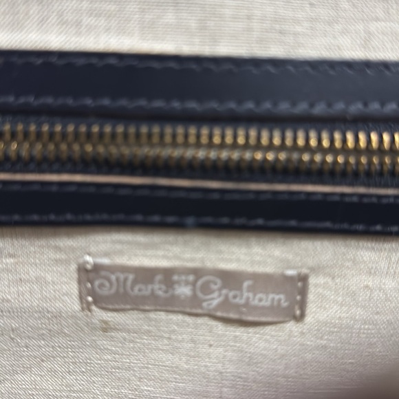 Mark and Graham Navy Leather Messenger Bag Work Travel Crossbody - Picture 5 of 13